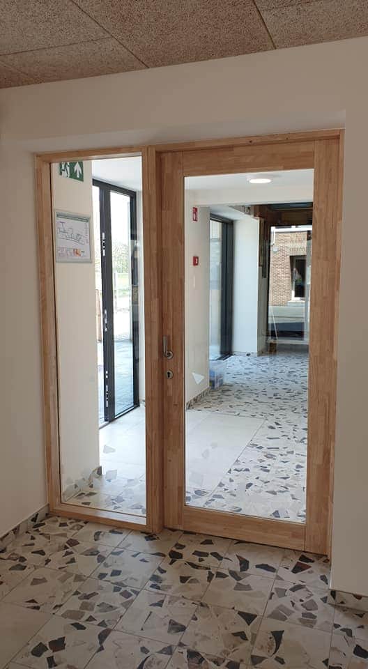Binnendeuren en kaders kinderdagverblijf Veltem-Beisem - Vrago Interieur