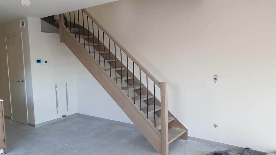 Binnendeuren en trappen appartementen Heusden - Vrago Interieur