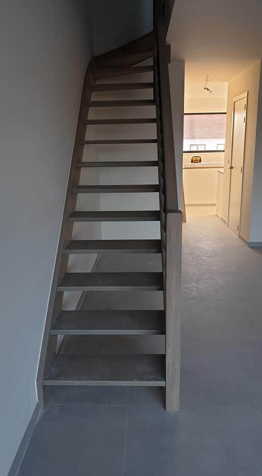 Binnendeuren en trappen appartementen Heusden - Vrago Interieur