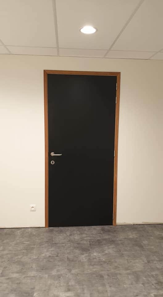 Binnendeuren kantoorgebouw Brussel - Vrago Interieur