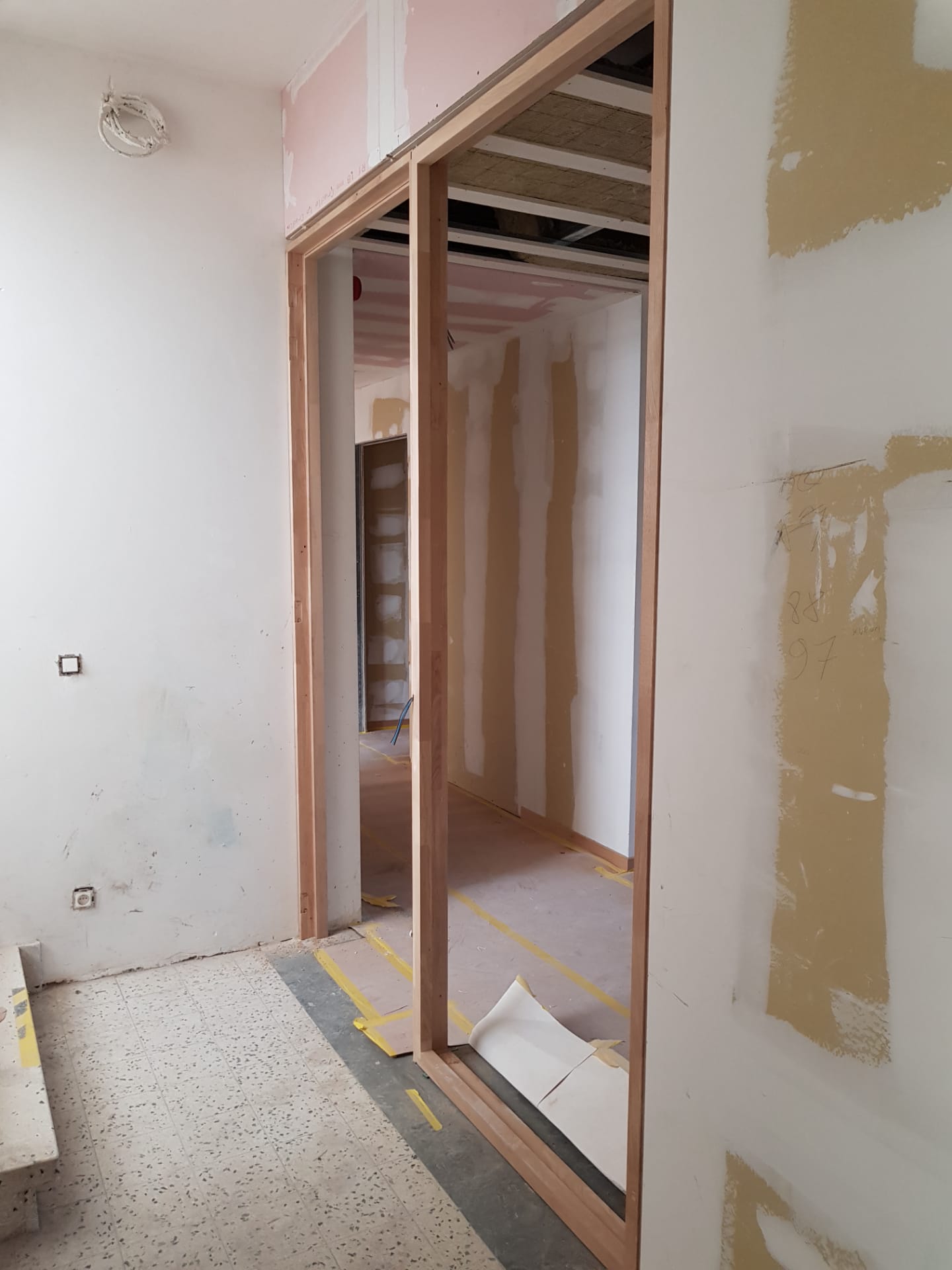 Deur en raamkaders Aarschot - Vrago Interieur