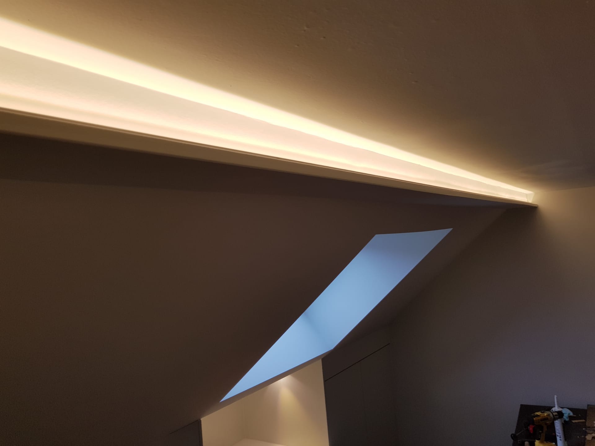 Gyprocwerken en kasten onder dak Zonhoven - Vrago Interieur