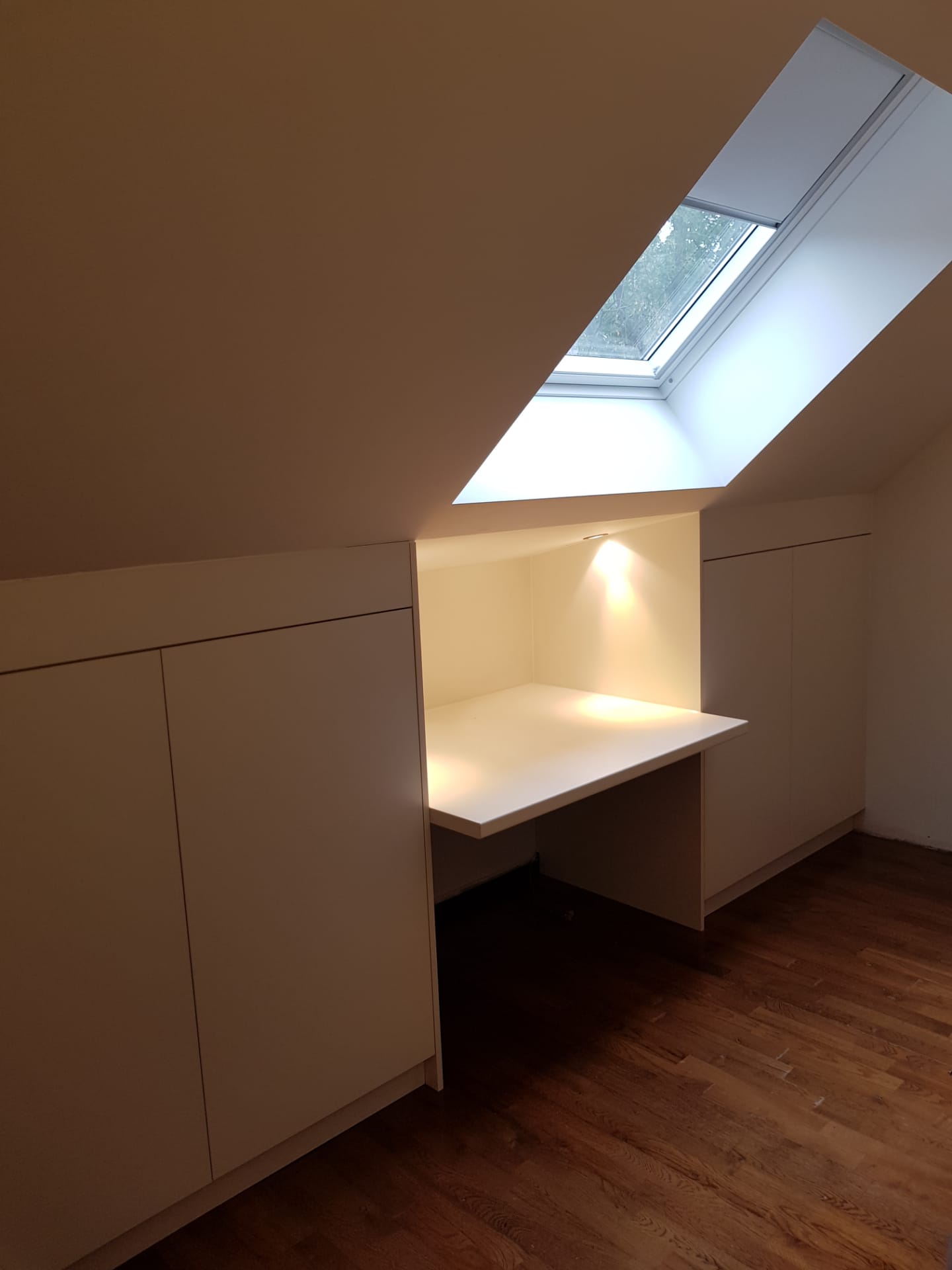 Gyprocwerken en kasten onder dak Zonhoven - Vrago Interieur