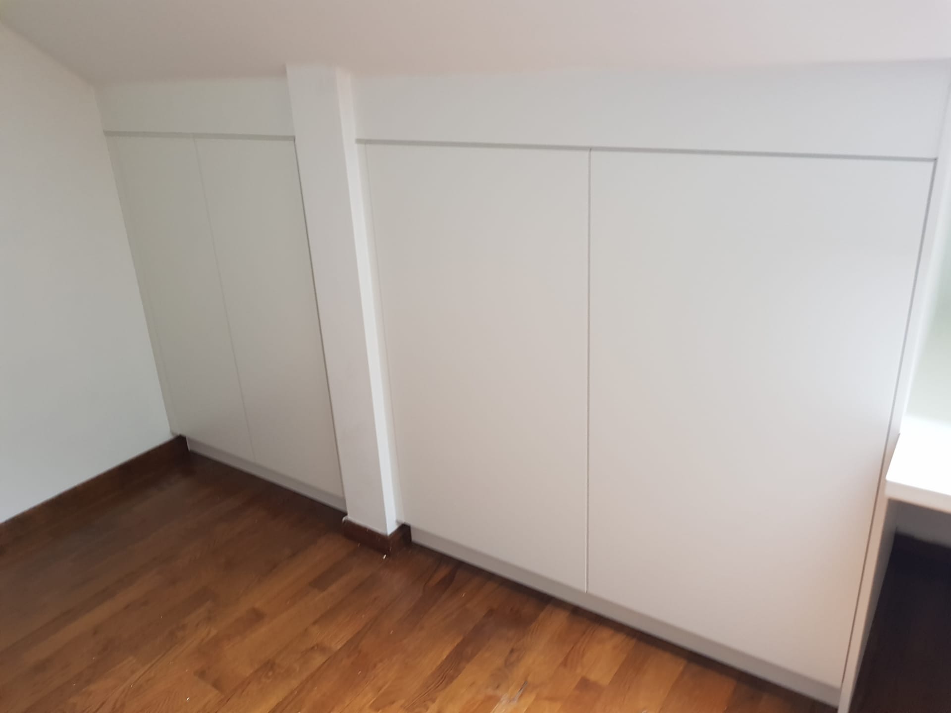 Gyprocwerken en kasten onder dak Zonhoven - Vrago Interieur