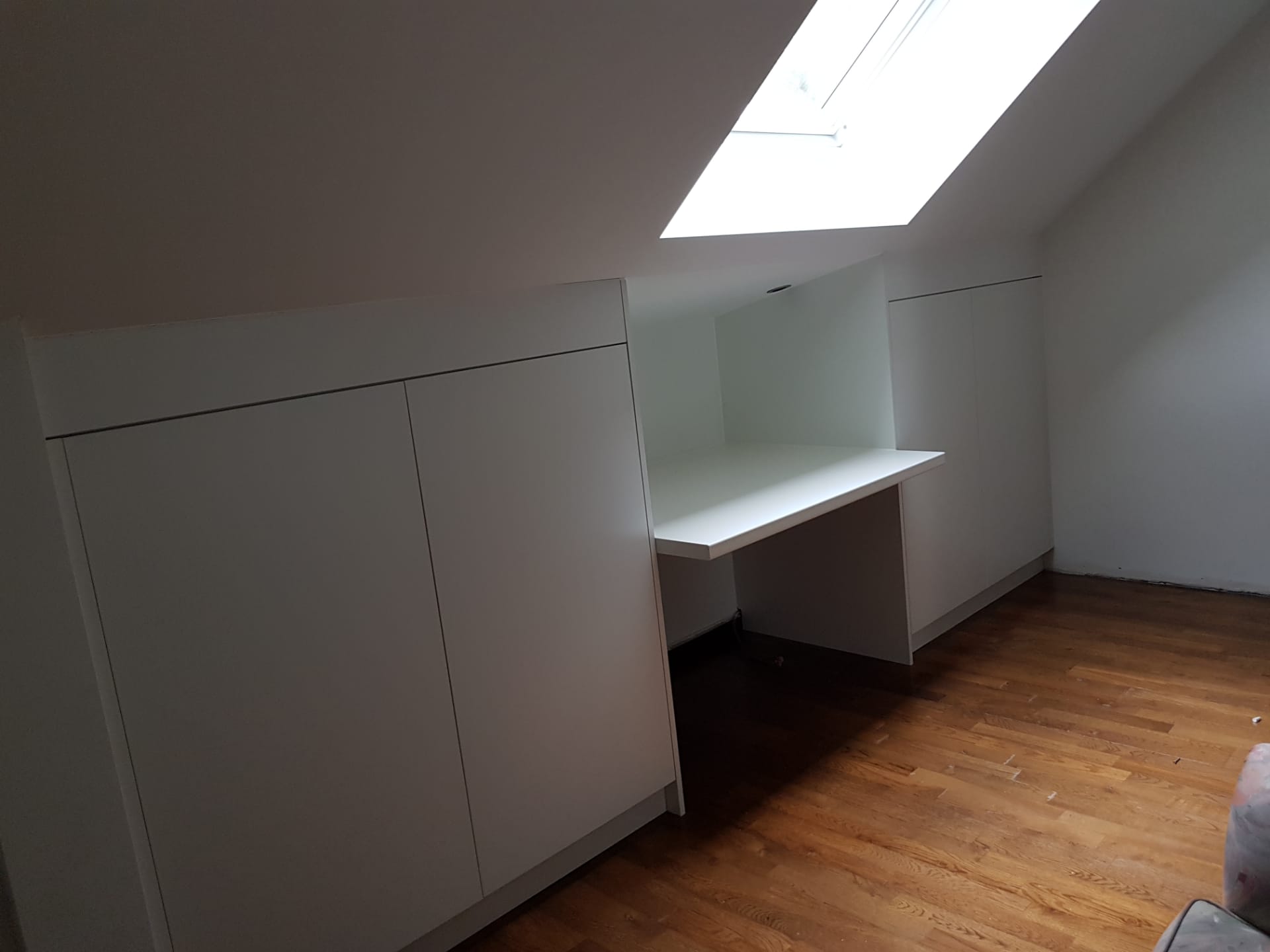 Gyprocwerken en kasten onder dak Zonhoven - Vrago Interieur