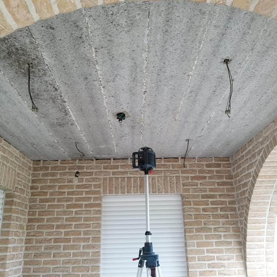 Gyprocwerken en thermowood plafonds Boekt - Vrago Interieur