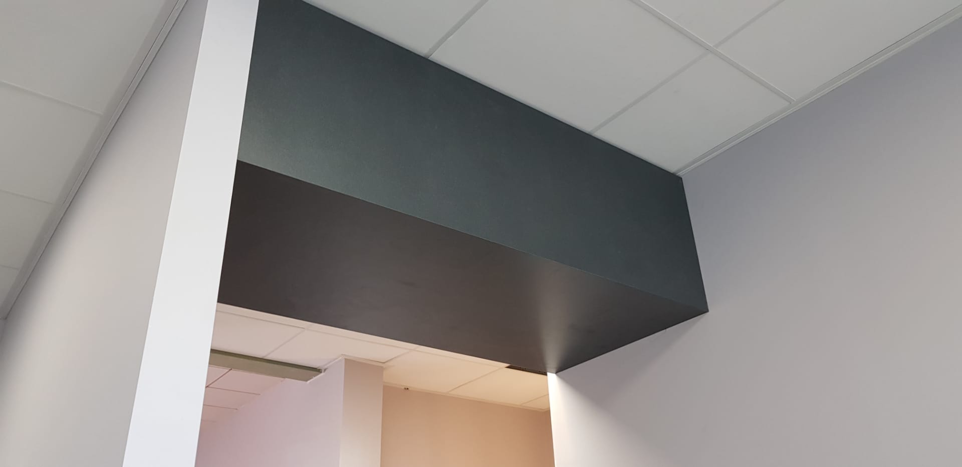 Kleine balie school Landen - Vrago Interieur